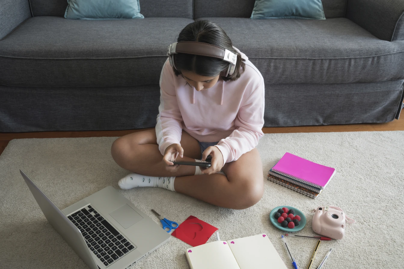 JAMA: Social Media & Cognition